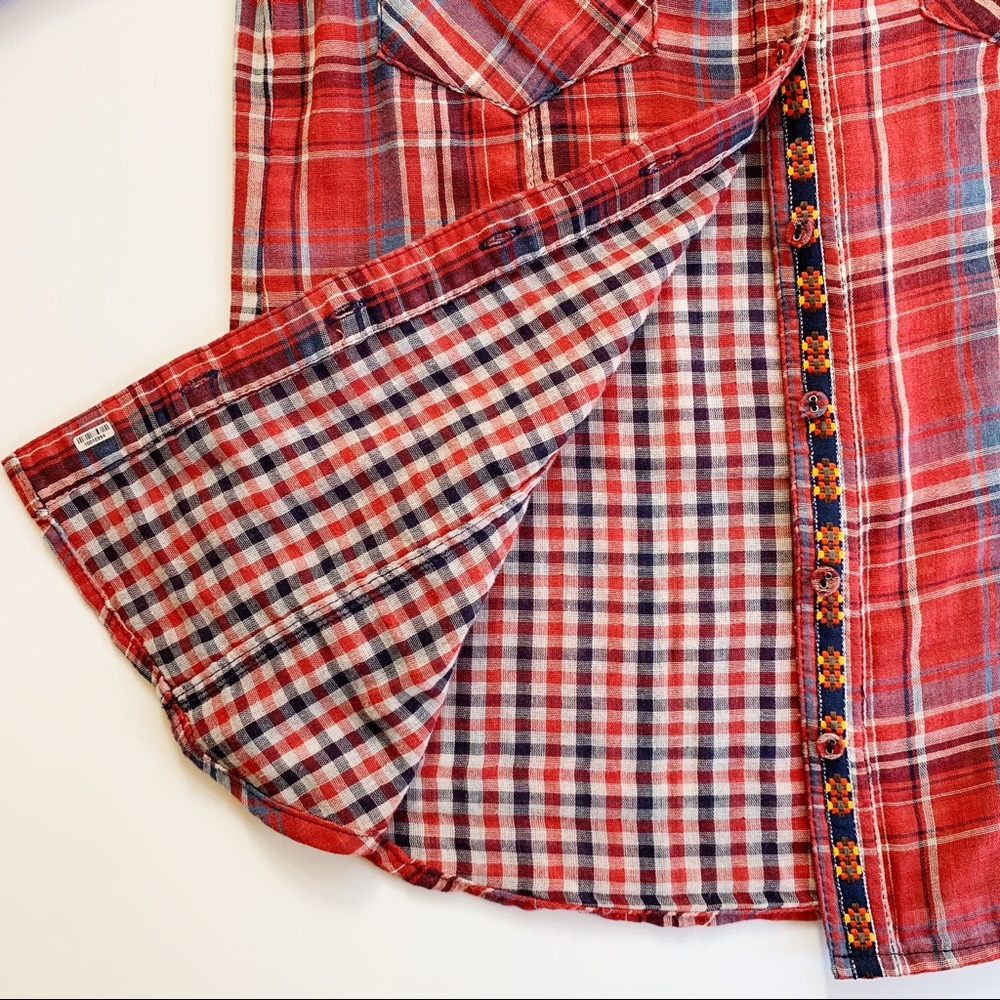 Skies are Blue Stitch Fix Sisou Plaid Button Down - Picture 5 of 8